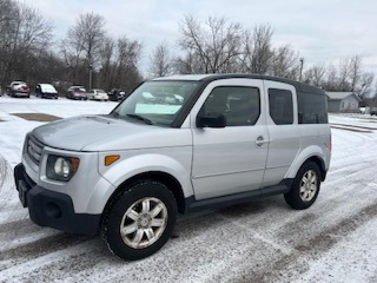 2008 Honda Element EX 2WD AT (5J6YH18798L) with an 2.4L L4 DOHC 16V engine, 5-Speed Automatic Overdrive transmission, located at 17255 hwy 65 NE, Ham Lake, MN, 55304, 0.000000, 0.000000 - Photo#0